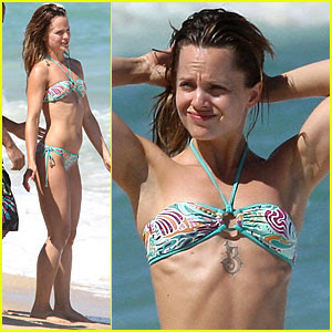 Mena Suvari Tattoo 13