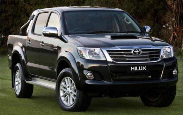 Mobil Hilux