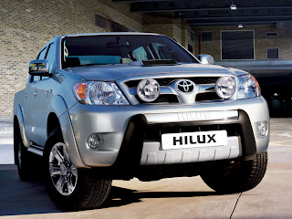 Mobil Hilux