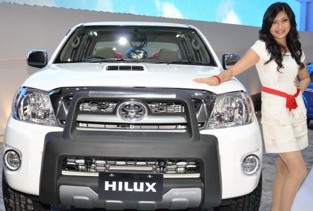 Mobil Hilux Toyota