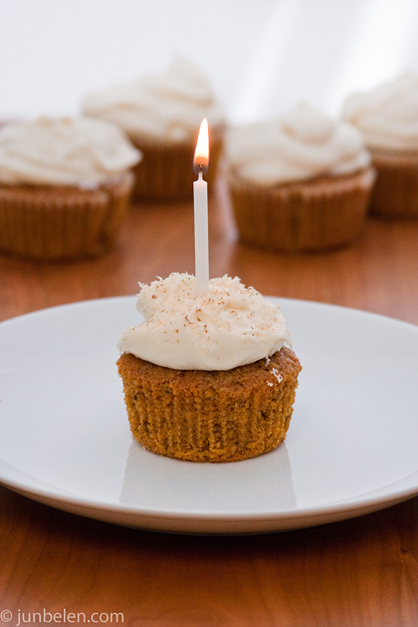 Moist Carrot Cake Cupcakes With Cream Cheese Frosting