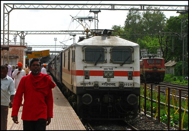 Sachkhand Express Delhi To Manmad