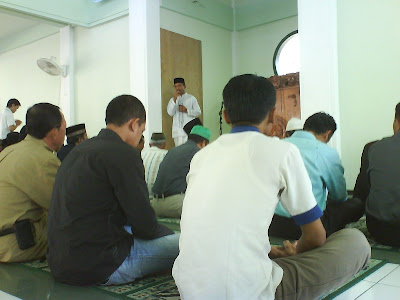 Teks Khutbah Jumat Singkat