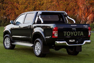Toyota Hilux 4x4 2013